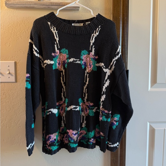 Vintage Sweater Sz L Hand Knit Floral Patterned Black Colleen’s Collectibles - Picture 1 of 6